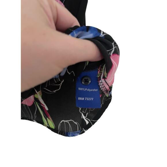 Apt 9 Womens Black Multicolor Floral Short Sleeve Blouse Size Medium Petite - Picture 4 of 5